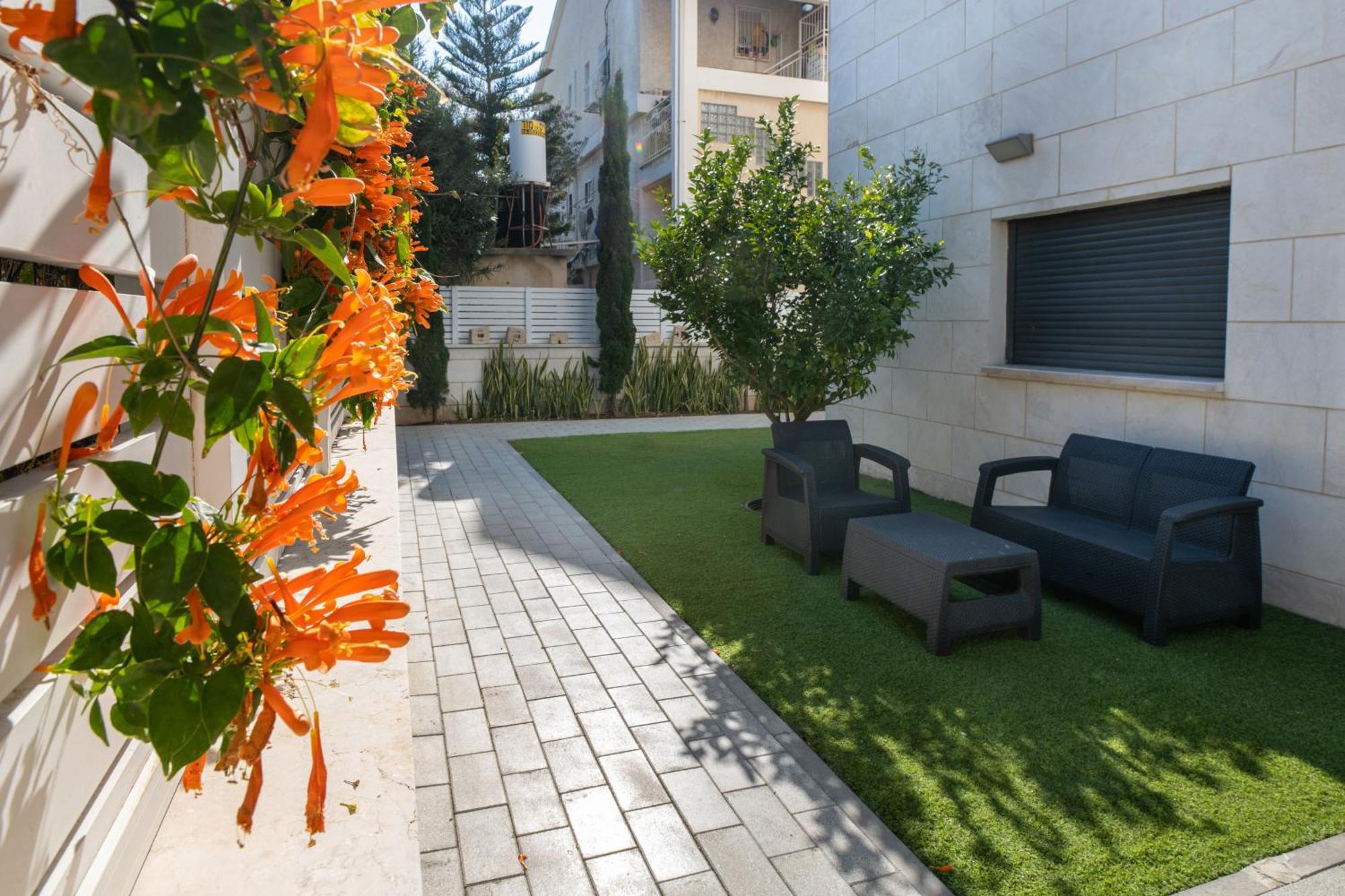 Balfour Sea View City Center Nahariya Bagian luar foto
