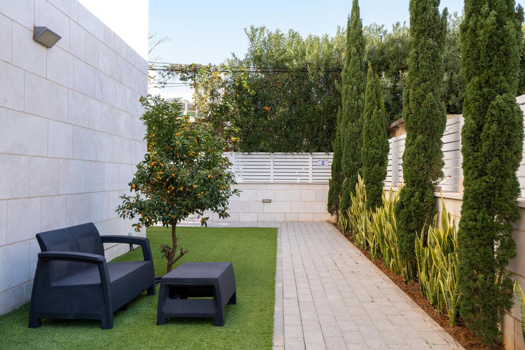 Balfour Sea View City Center Nahariya Bagian luar foto