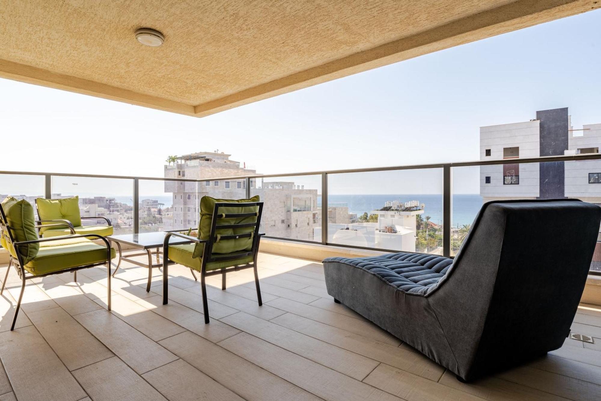 Balfour Sea View City Center Nahariya Bagian luar foto