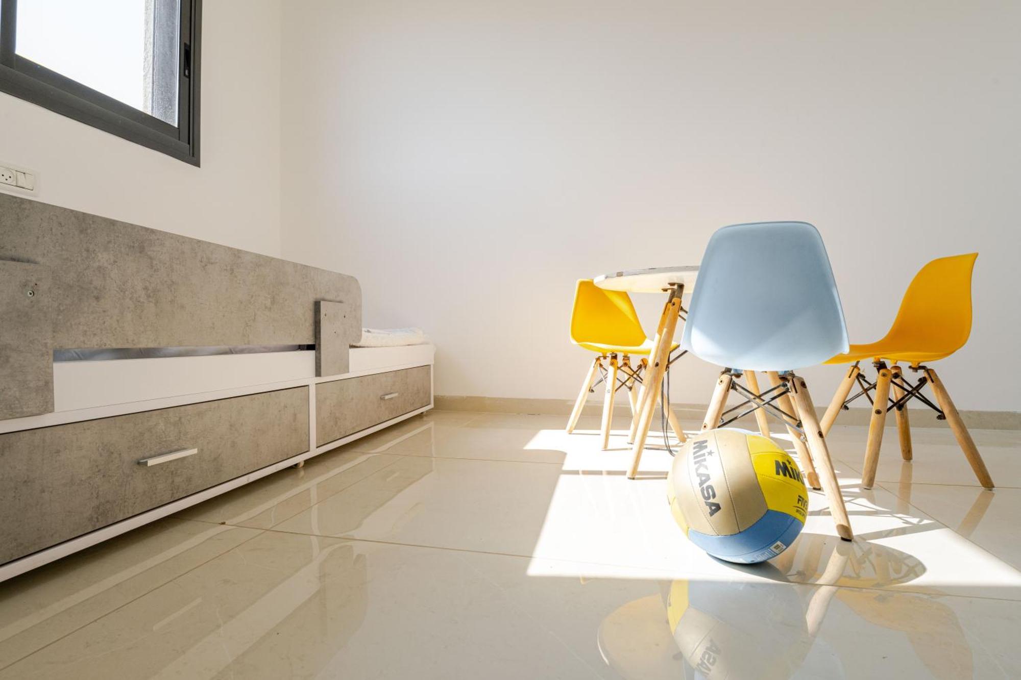 Balfour Sea View City Center Nahariya Bagian luar foto