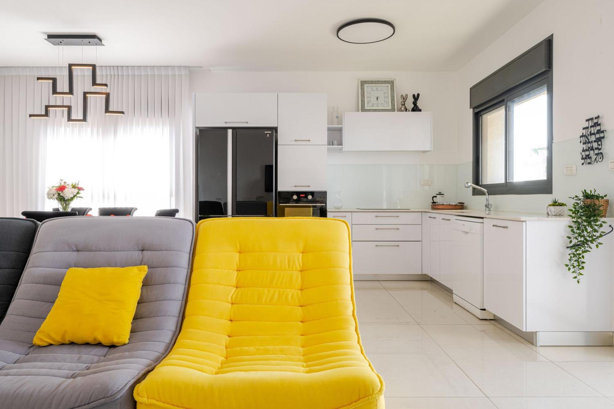 Balfour Sea View City Center Nahariya Bagian luar foto