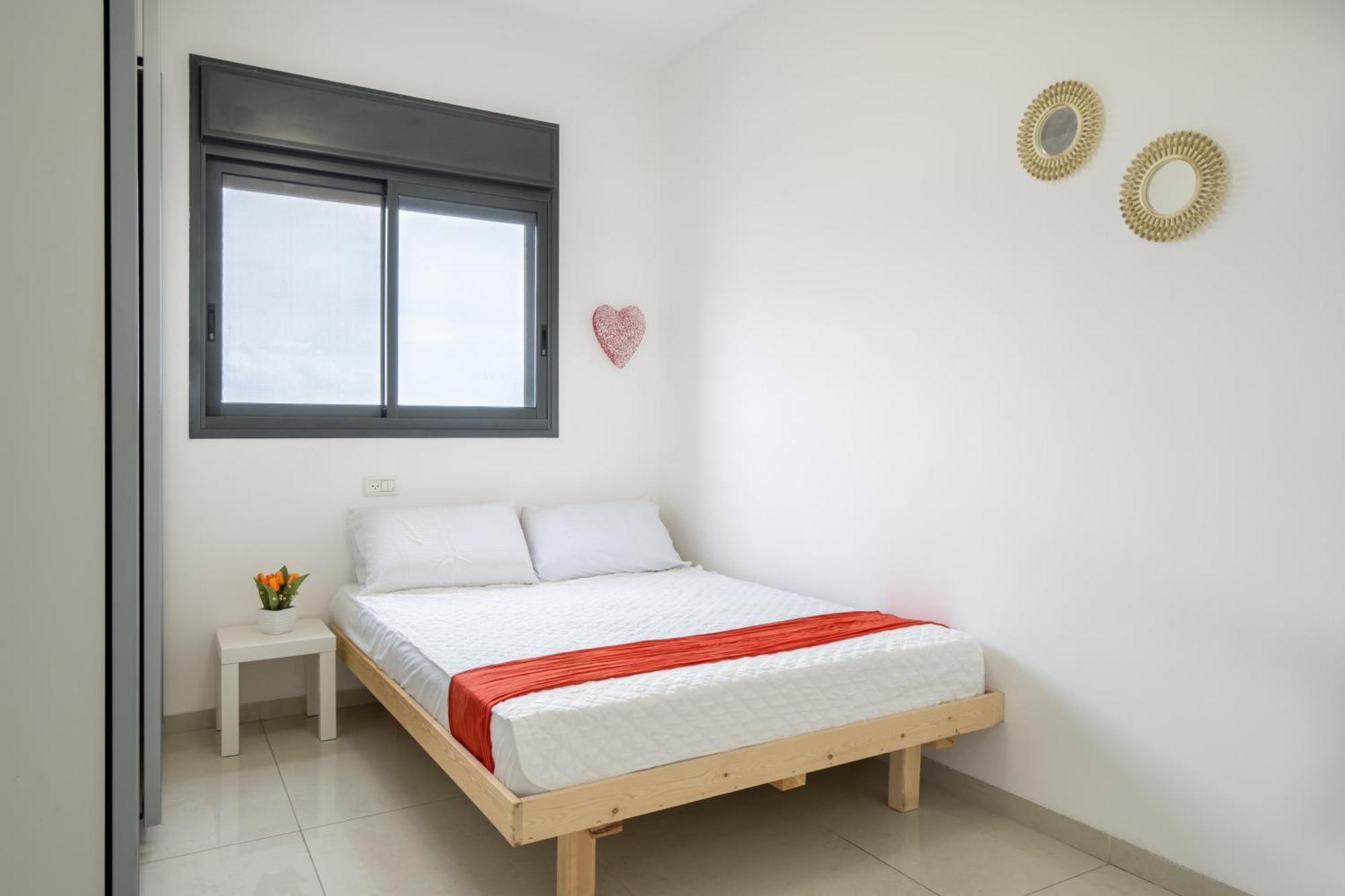 Balfour Sea View City Center Nahariya Bagian luar foto