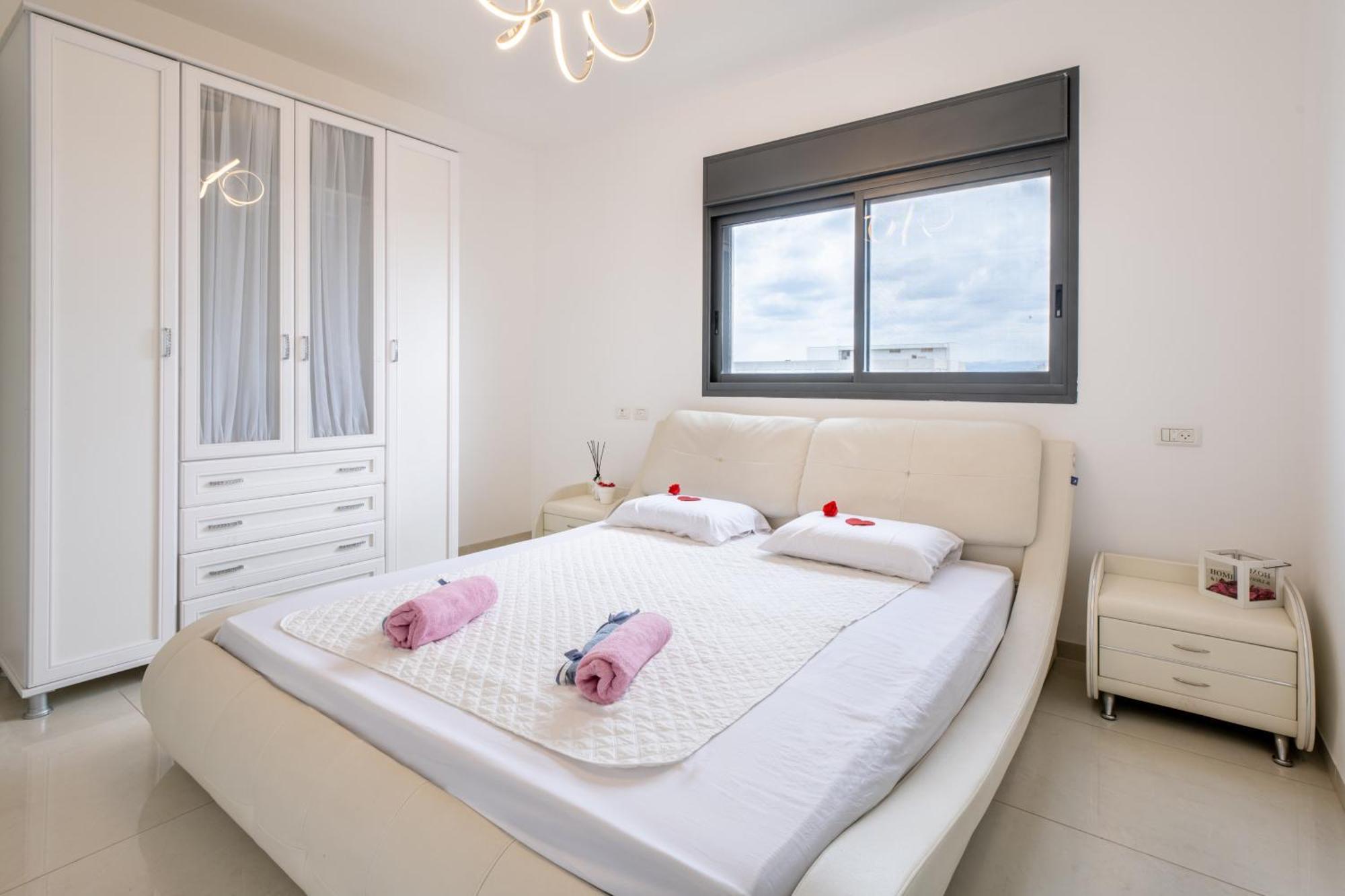 Balfour Sea View City Center Nahariya Bagian luar foto