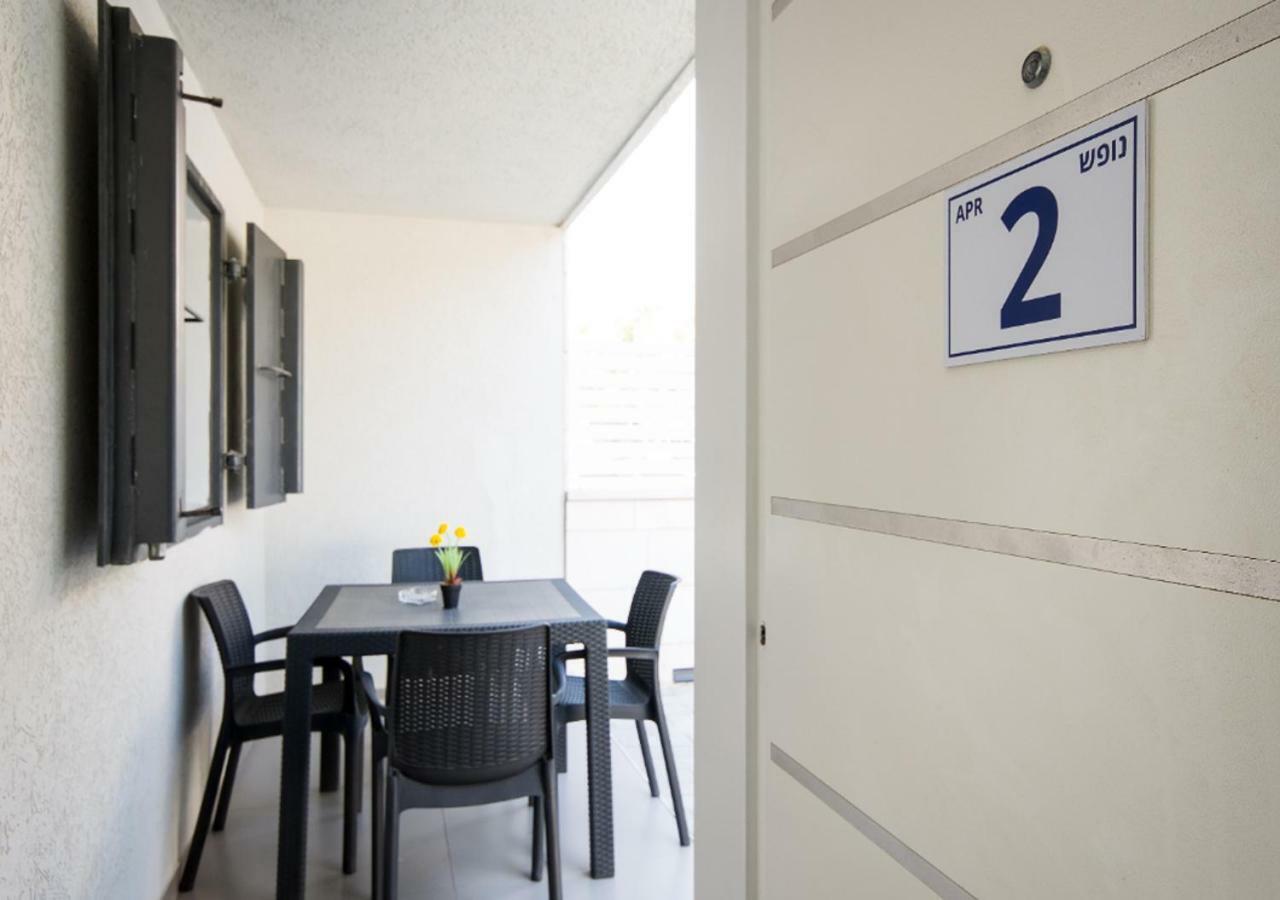 Balfour Sea View City Center Nahariya Bagian luar foto
