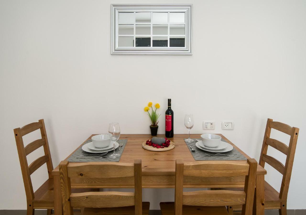 Balfour Sea View City Center Nahariya Bagian luar foto