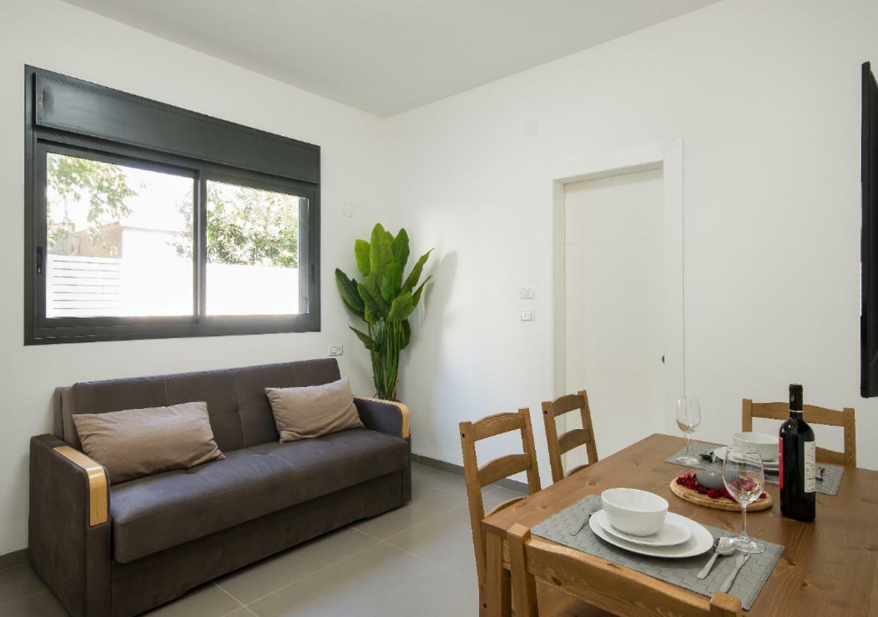 Balfour Sea View City Center Nahariya Bagian luar foto